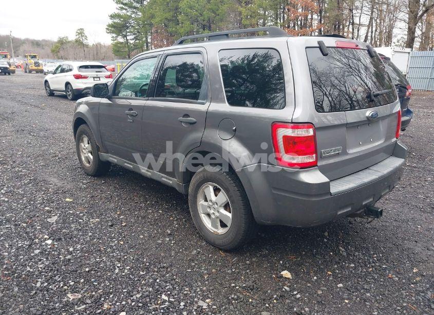 Photo 3 of 2009 Ford Escape XLT (VIN 1FMCU93789KC81766)