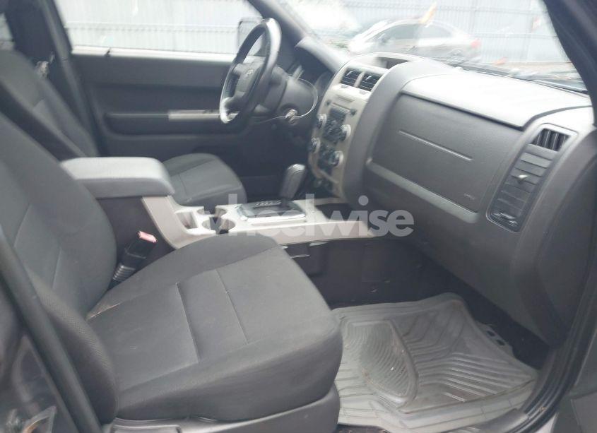 Photo 5 of 2009 Ford Escape XLT (VIN 1FMCU93789KC81766)