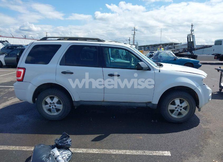 Photo 14 of 2009 Ford Escape XLT (VIN 1FMCU93799KC86362)