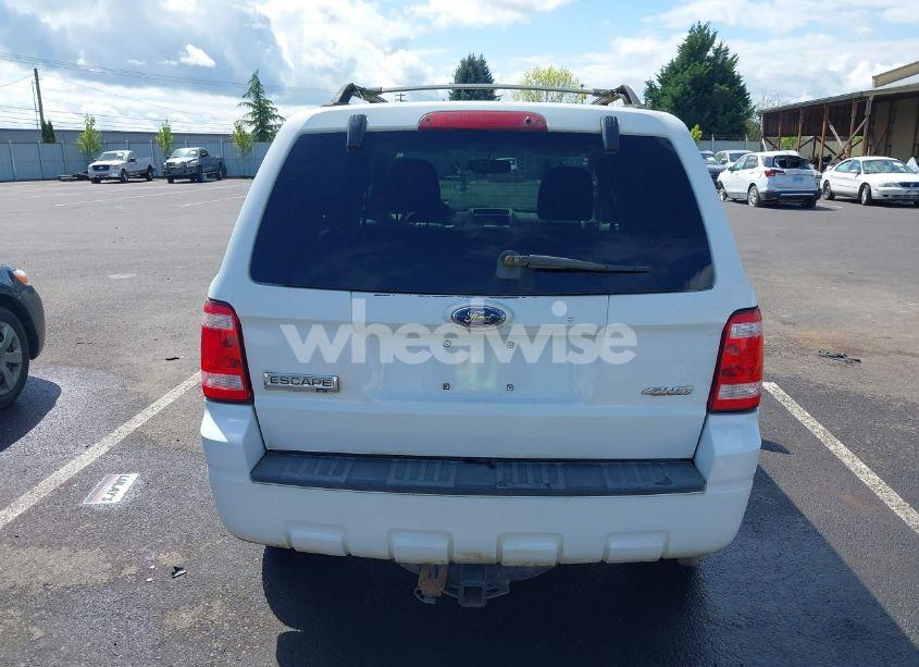 Photo 17 of 2009 Ford Escape XLT (VIN 1FMCU93799KC86362)