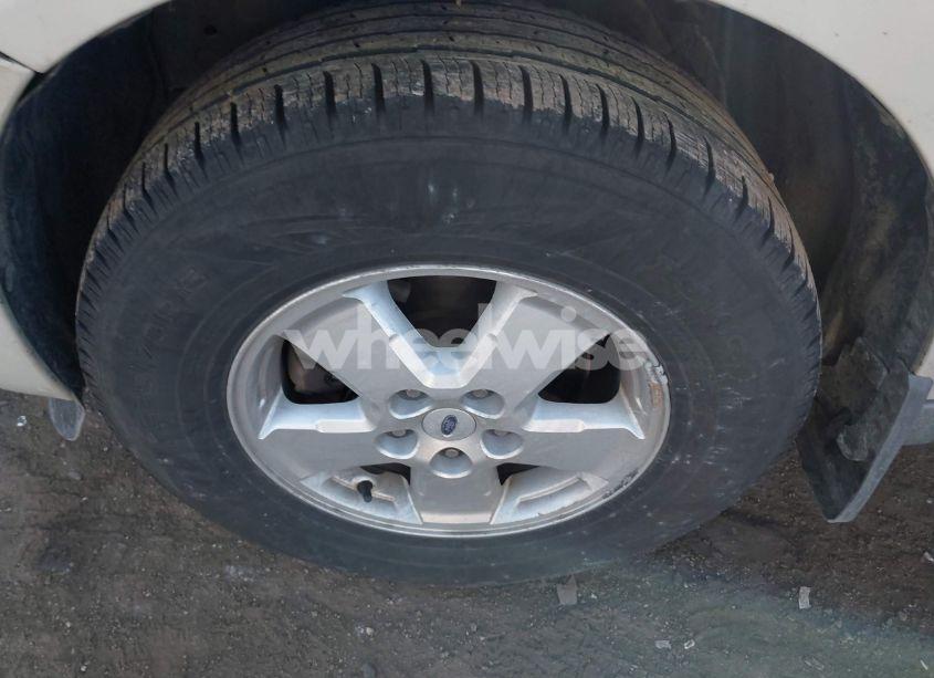 Photo 12 of 2009 Ford Escape XLT (VIN 1FMCU937X9KC57467)