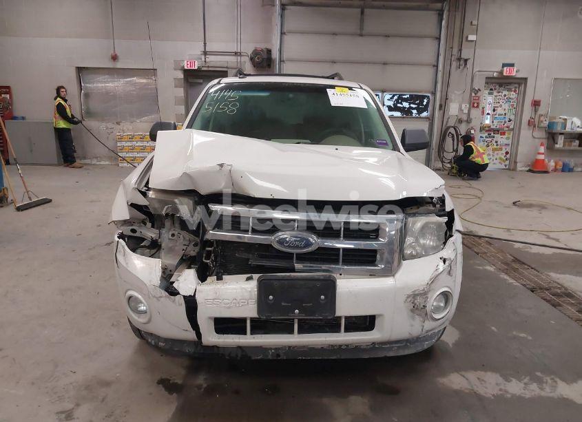 Photo 13 of 2009 Ford Escape XLT (VIN 1FMCU93G09KA07316)