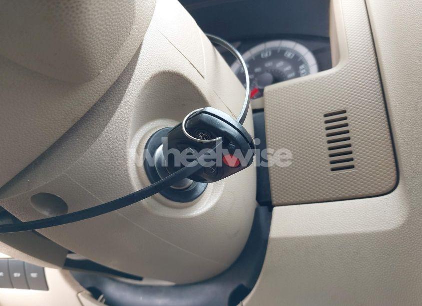 Photo 11 of 2009 Ford Escape XLT (VIN 1FMCU93G09KA57259)
