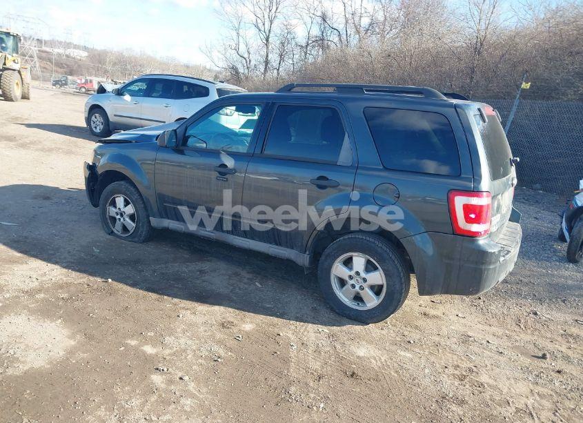 Photo 3 of 2009 Ford Escape XLT (VIN 1FMCU93G09KA65863)