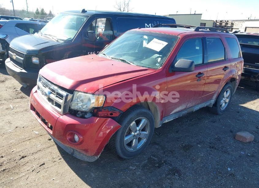 Photo 2 of 2009 Ford Escape XLT (VIN 1FMCU93G09KB76882)