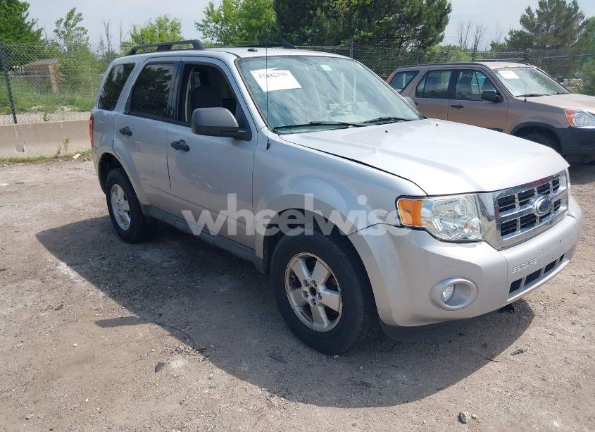 2009 Ford Escape XLT (VIN 1FMCU93G09KC39298) main photo