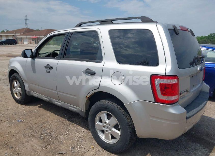 Photo 3 of 2009 Ford Escape XLT (VIN 1FMCU93G09KC39298)