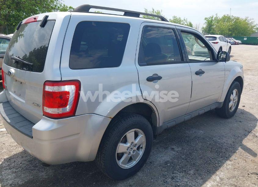 Photo 4 of 2009 Ford Escape XLT (VIN 1FMCU93G09KC39298)