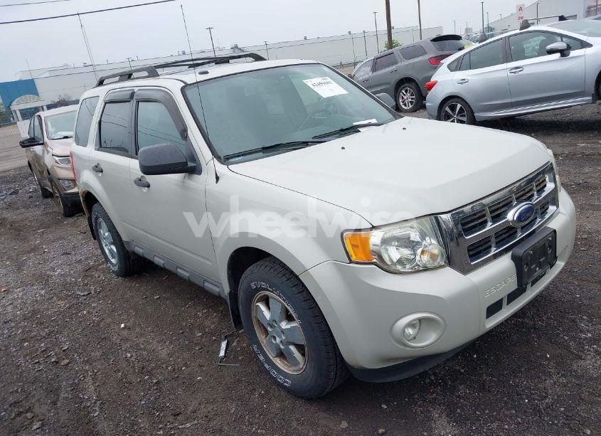 2009 Ford Escape XLT (VIN 1FMCU93G19KA86415) main photo