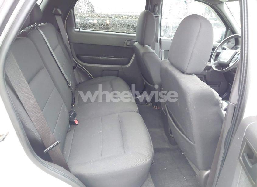 Photo 8 of 2009 Ford Escape XLT (VIN 1FMCU93G19KA86415)