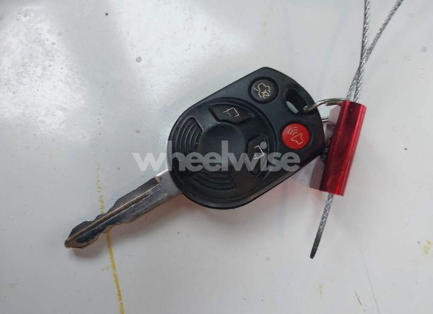 Photo 11 of 2009 Ford Escape XLT (VIN 1FMCU93G19KB53501)