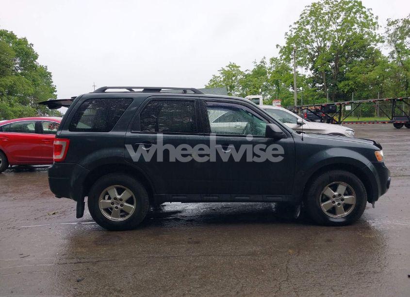 Photo 13 of 2009 Ford Escape XLT (VIN 1FMCU93G19KC14250)