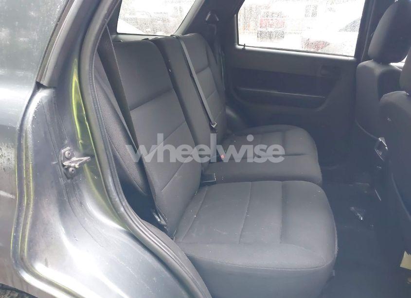 Photo 8 of 2009 Ford Escape XLT (VIN 1FMCU93G19KC14250)