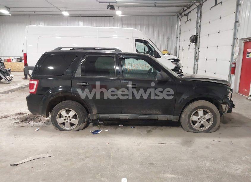Photo 14 of 2009 Ford Escape XLT (VIN 1FMCU93G29KB97247)