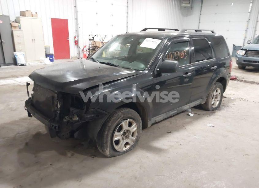 Photo 2 of 2009 Ford Escape XLT (VIN 1FMCU93G29KB97247)