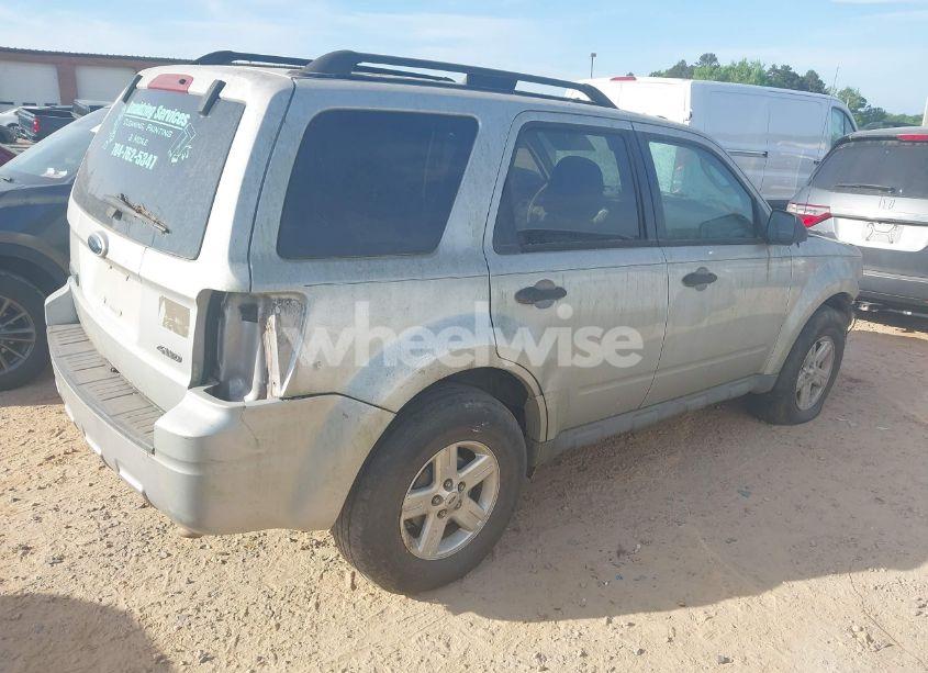 Photo 4 of 2009 Ford Escape XLT (VIN 1FMCU93G29KC41151)