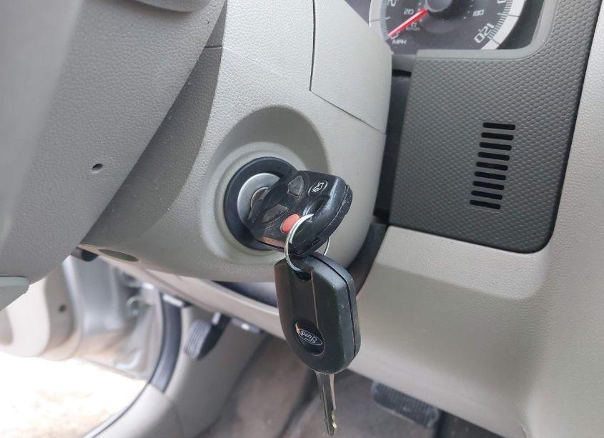 Photo 11 of 2009 Ford Escape XLT (VIN 1FMCU93G29KC99180)