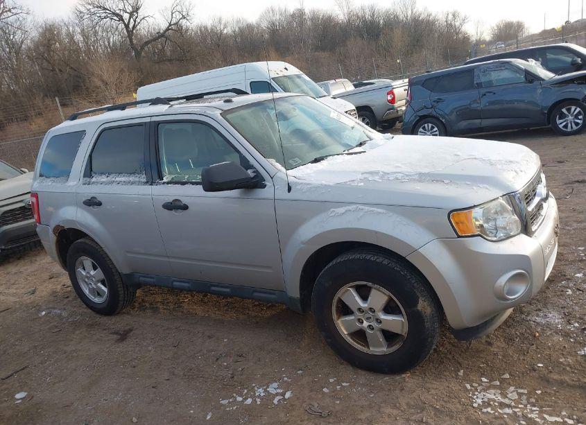 Photo 13 of 2009 Ford Escape XLT (VIN 1FMCU93G29KC99180)