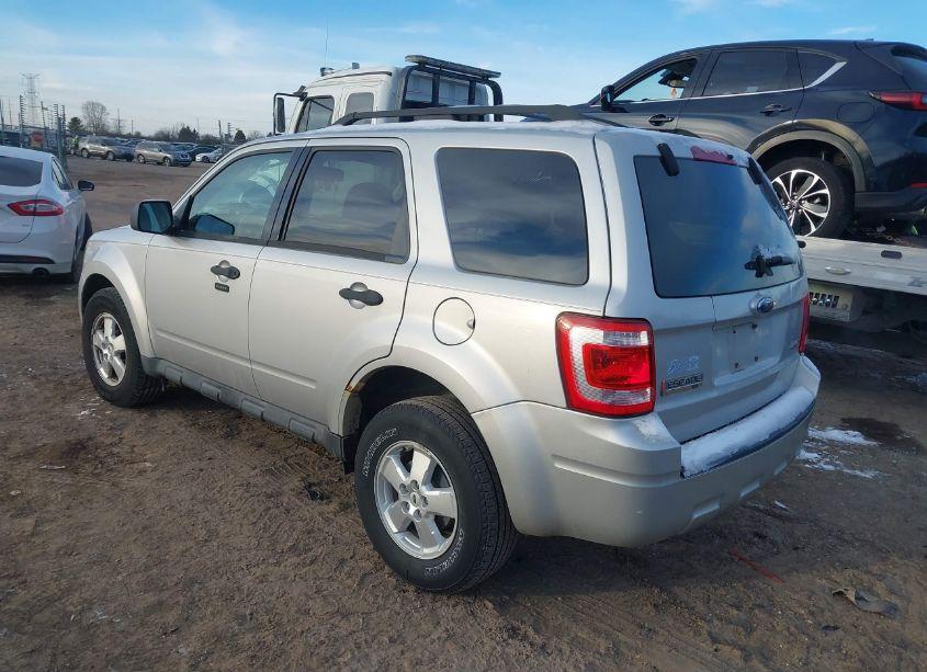 Photo 3 of 2009 Ford Escape XLT (VIN 1FMCU93G29KC99180)
