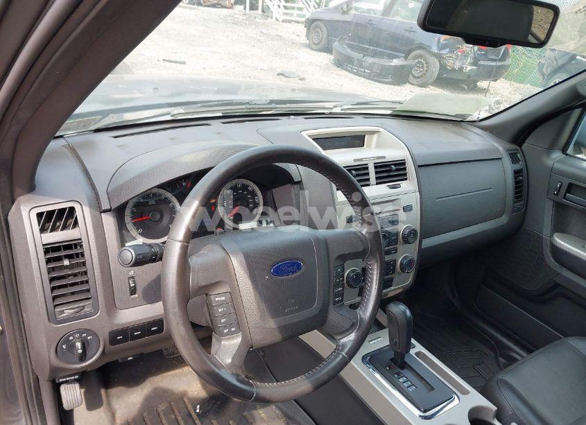 Photo 12 of 2009 Ford Escape XLT (VIN 1FMCU93G39KA57935)