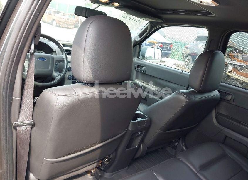 Photo 15 of 2009 Ford Escape XLT (VIN 1FMCU93G39KA57935)