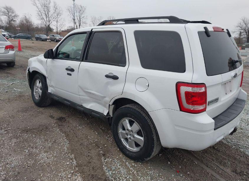 Photo 3 of 2009 Ford Escape XLT (VIN 1FMCU93G39KC84851)