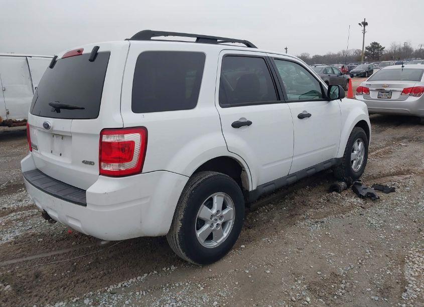 Photo 4 of 2009 Ford Escape XLT (VIN 1FMCU93G39KC84851)