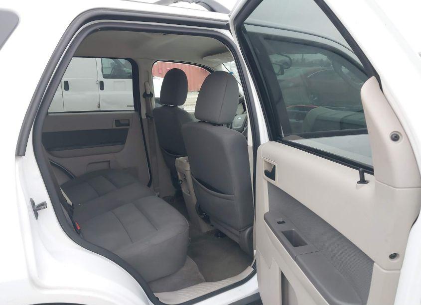 Photo 8 of 2009 Ford Escape XLT (VIN 1FMCU93G39KC84851)