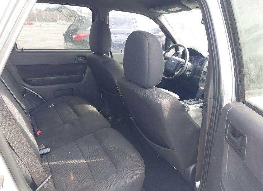 Photo 8 of 2009 Ford Escape XLT (VIN 1FMCU93G49KA25219)