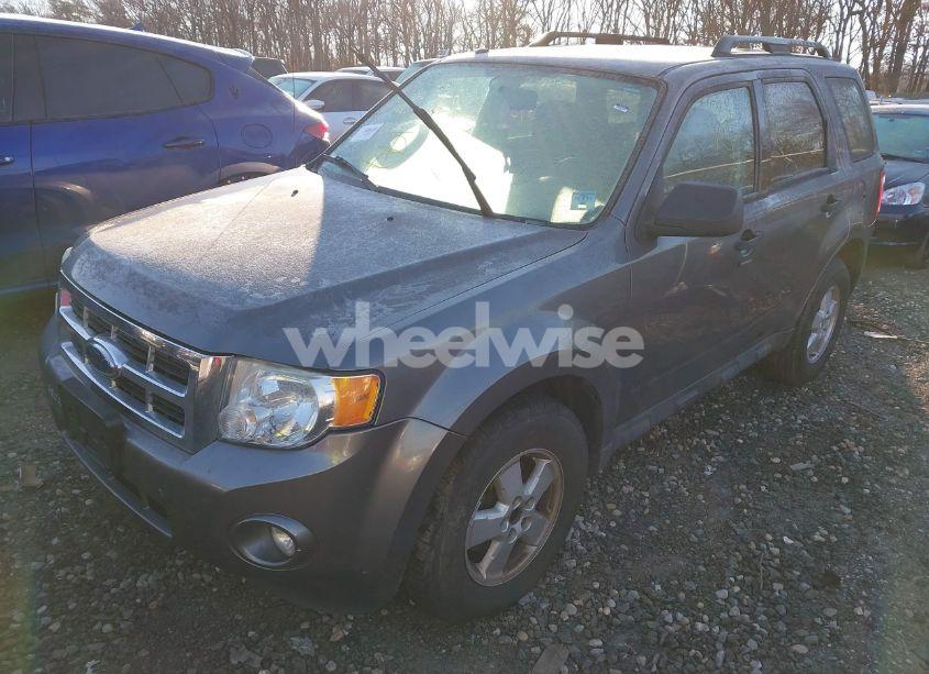Photo 2 of 2009 Ford Escape XLT (VIN 1FMCU93G49KA87879)