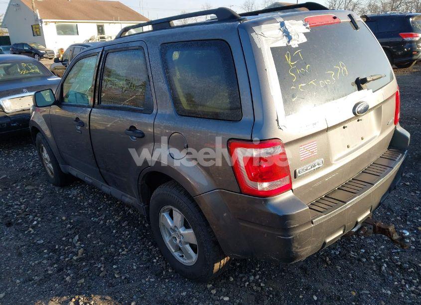 Photo 3 of 2009 Ford Escape XLT (VIN 1FMCU93G49KA87879)