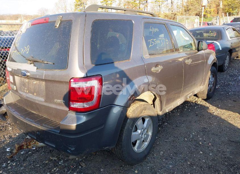 Photo 4 of 2009 Ford Escape XLT (VIN 1FMCU93G49KA87879)