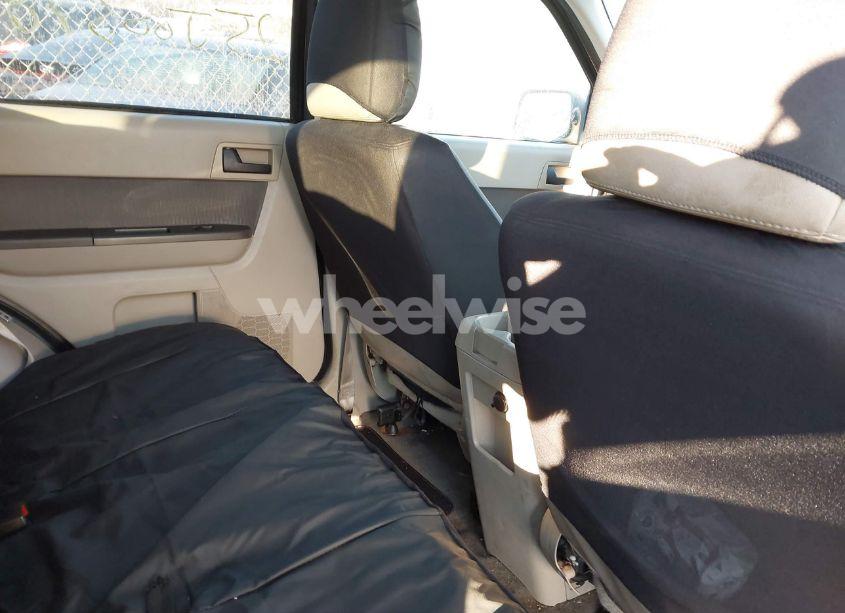 Photo 8 of 2009 Ford Escape XLT (VIN 1FMCU93G49KA87879)