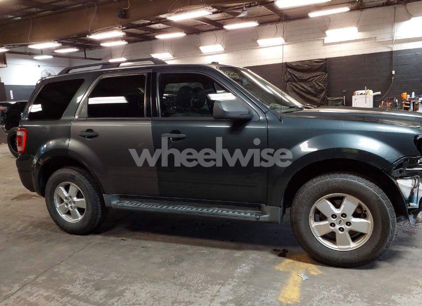 Photo 14 of 2009 Ford Escape XLT (VIN 1FMCU93G49KD04816)