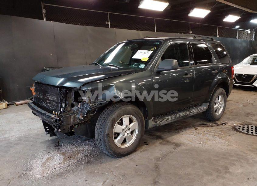 Photo 2 of 2009 Ford Escape XLT (VIN 1FMCU93G49KD04816)