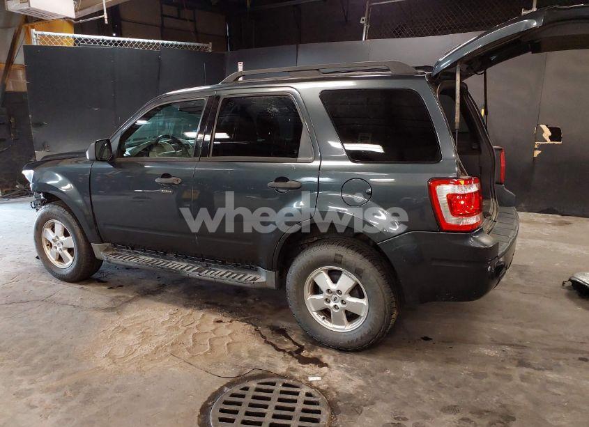 Photo 3 of 2009 Ford Escape XLT (VIN 1FMCU93G49KD04816)