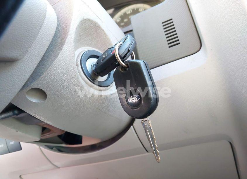 Photo 11 of 2009 Ford Escape XLT (VIN 1FMCU93G49KD15671)