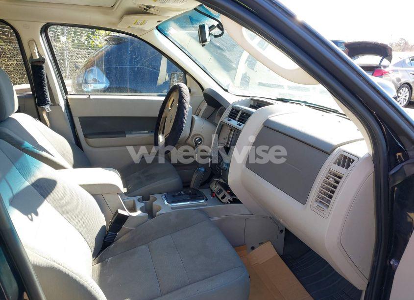 Photo 5 of 2009 Ford Escape XLT (VIN 1FMCU93G49KD15671)