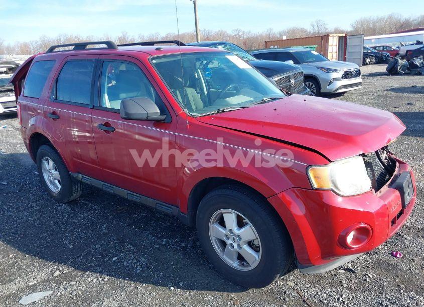 2009 Ford Escape XLT (VIN 1FMCU93G59KC02148) main photo
