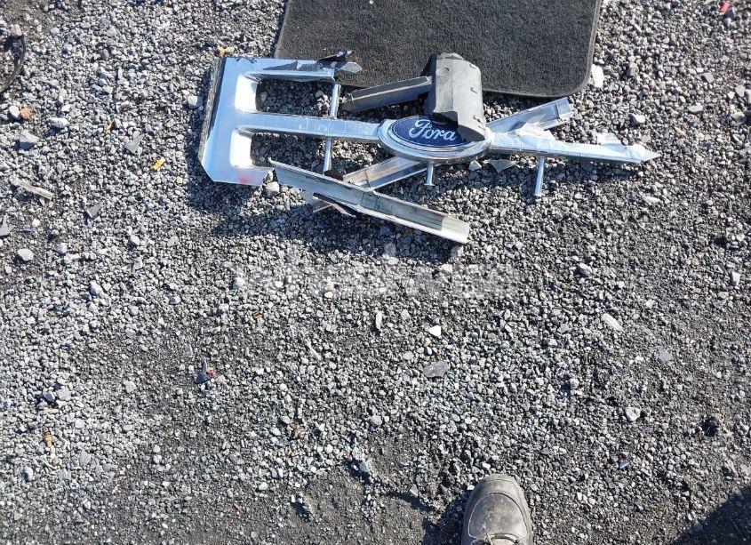 Photo 12 of 2009 Ford Escape XLT (VIN 1FMCU93G59KC02148)