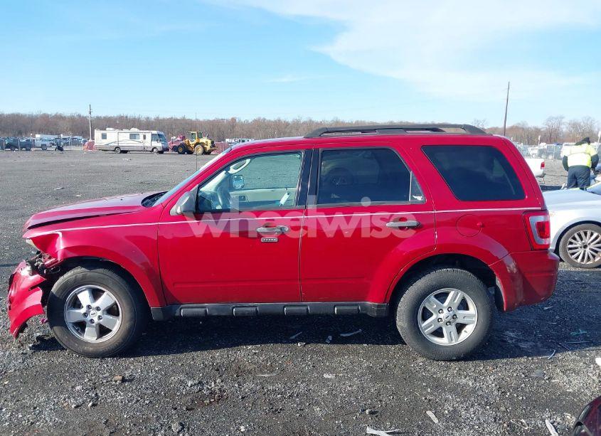 Photo 15 of 2009 Ford Escape XLT (VIN 1FMCU93G59KC02148)