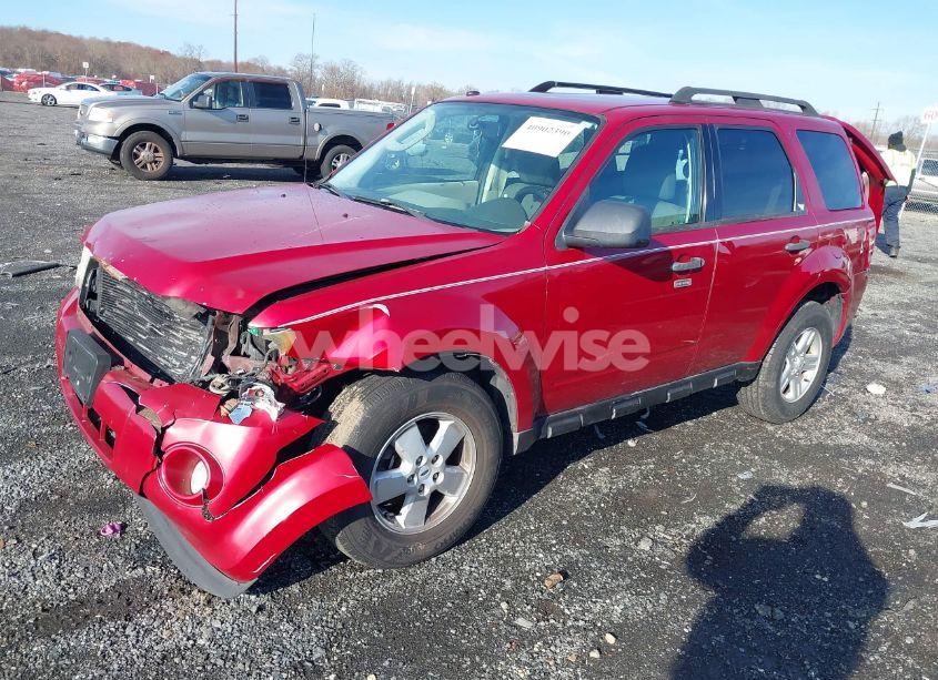Photo 2 of 2009 Ford Escape XLT (VIN 1FMCU93G59KC02148)