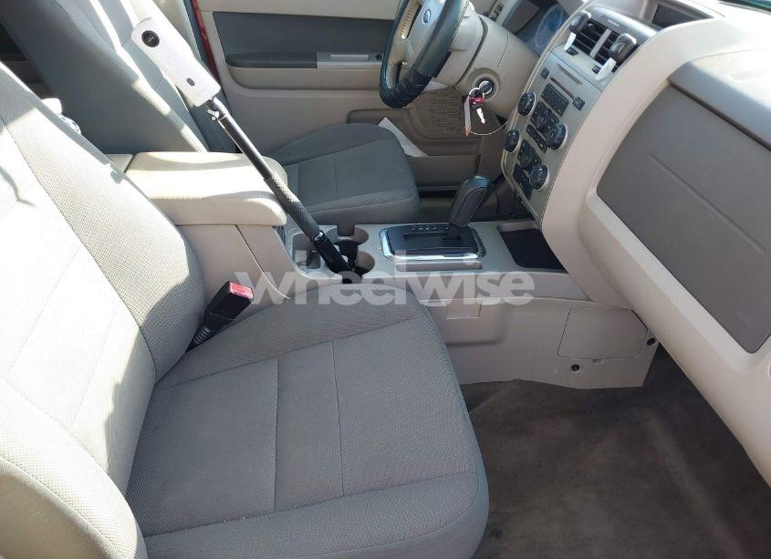 Photo 5 of 2009 Ford Escape XLT (VIN 1FMCU93G59KC02148)