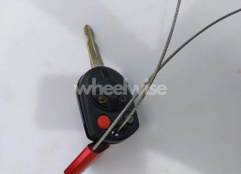 Photo 11 of 2009 Ford Escape XLT (VIN 1FMCU93G69KA82263)