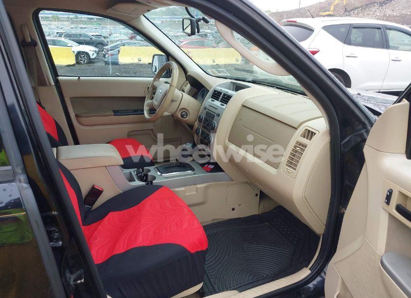 Photo 5 of 2009 Ford Escape XLT (VIN 1FMCU93G69KA82263)