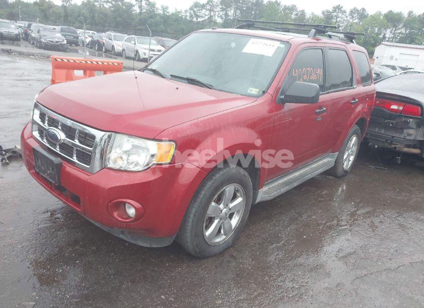 Photo 2 of 2009 Ford Escape XLT (VIN 1FMCU93G69KC25955)