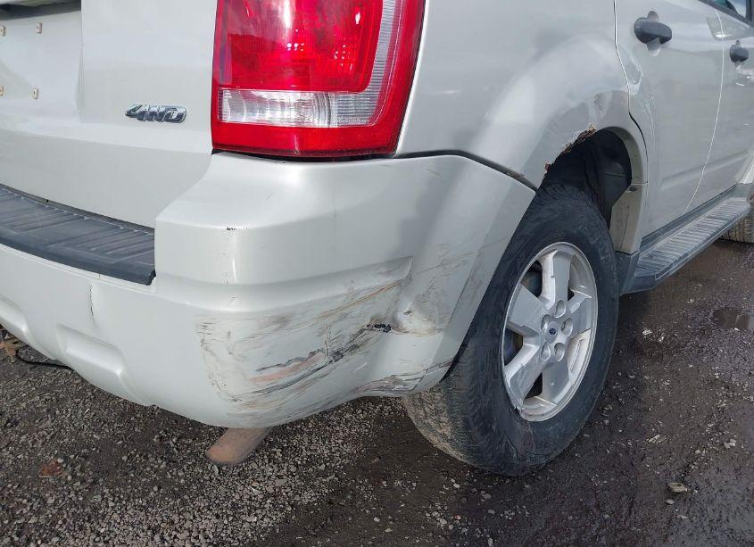 Photo 17 of 2009 Ford Escape XLT (VIN 1FMCU93G69KC29455)