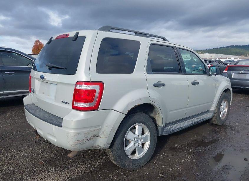 Photo 4 of 2009 Ford Escape XLT (VIN 1FMCU93G69KC29455)