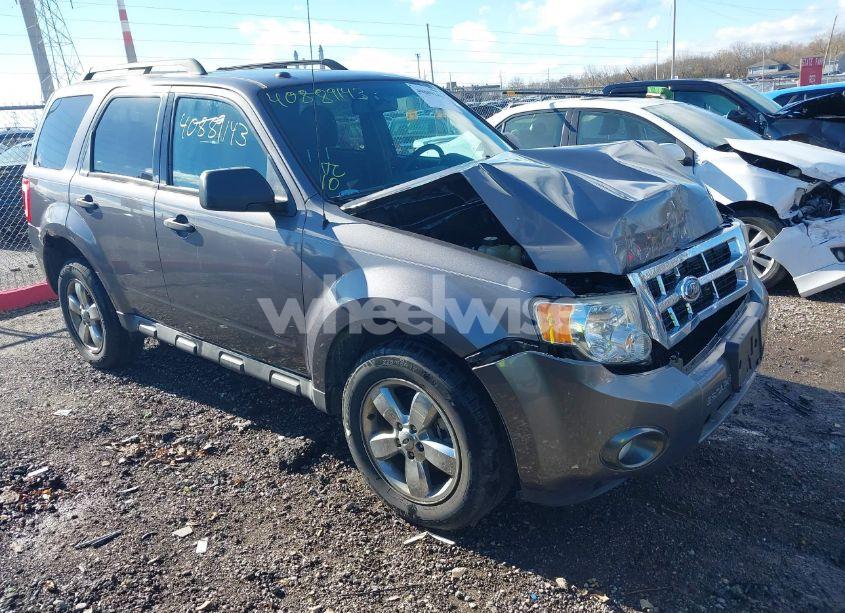 2009 Ford Escape XLT (VIN 1FMCU93G79KC47706) main photo