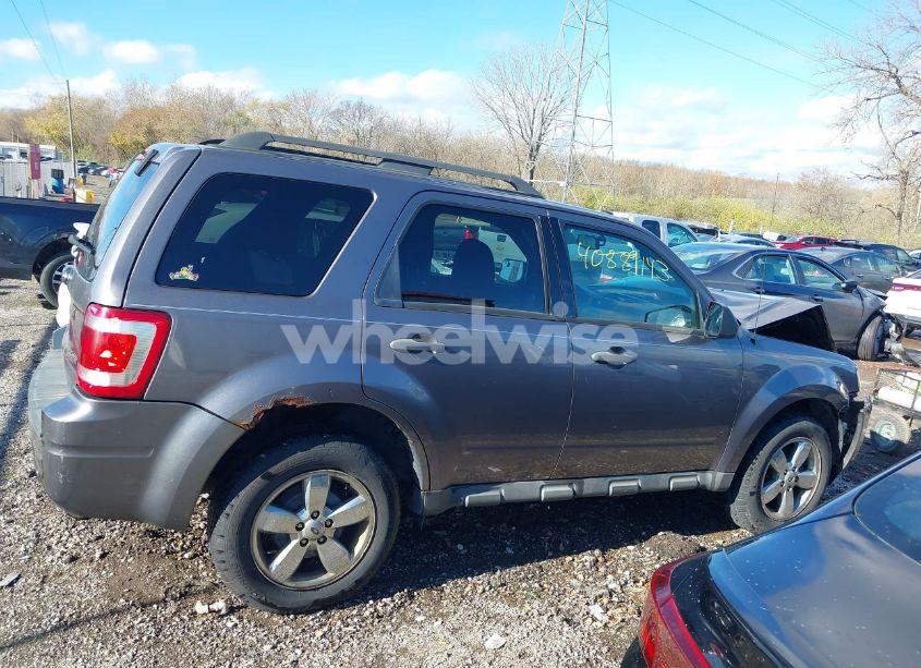 Photo 13 of 2009 Ford Escape XLT (VIN 1FMCU93G79KC47706)